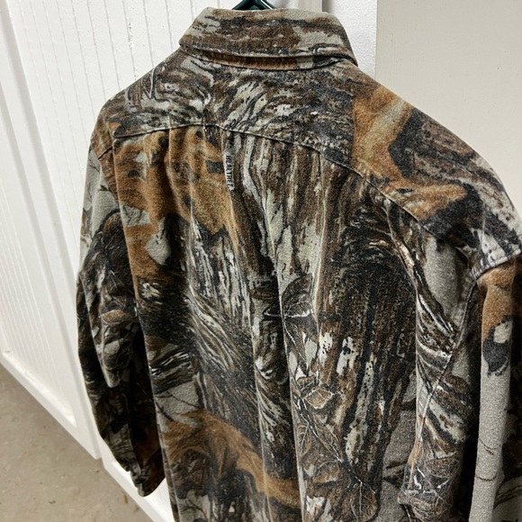 Men’s Medium Cabela’s Button Down Hunting Shirt - Picture 7 of 8